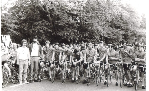 Carrick Wheelers Rider line up for start of National Champs 1984